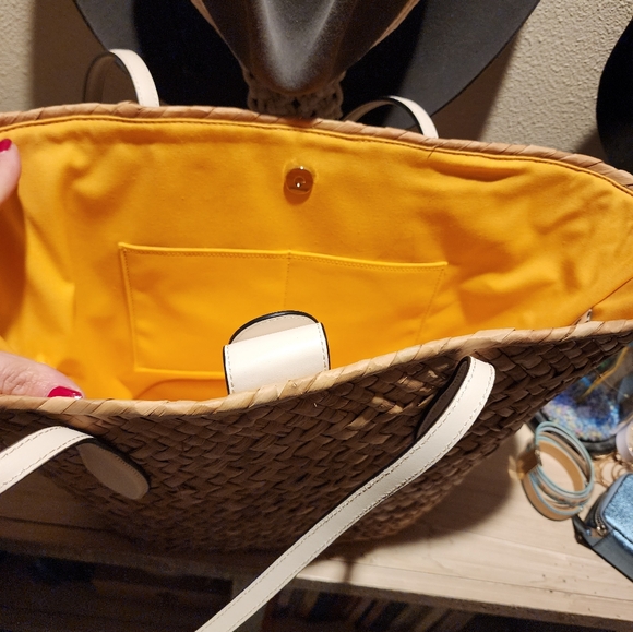 Kate Spade Bee Tote - Picture 3 of 3